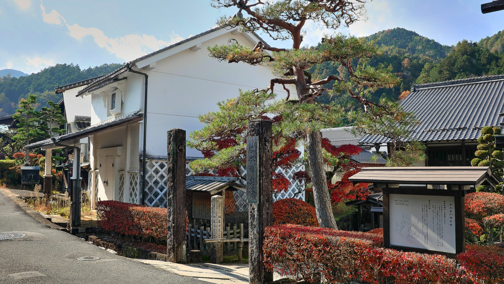 脇本陣奥谷